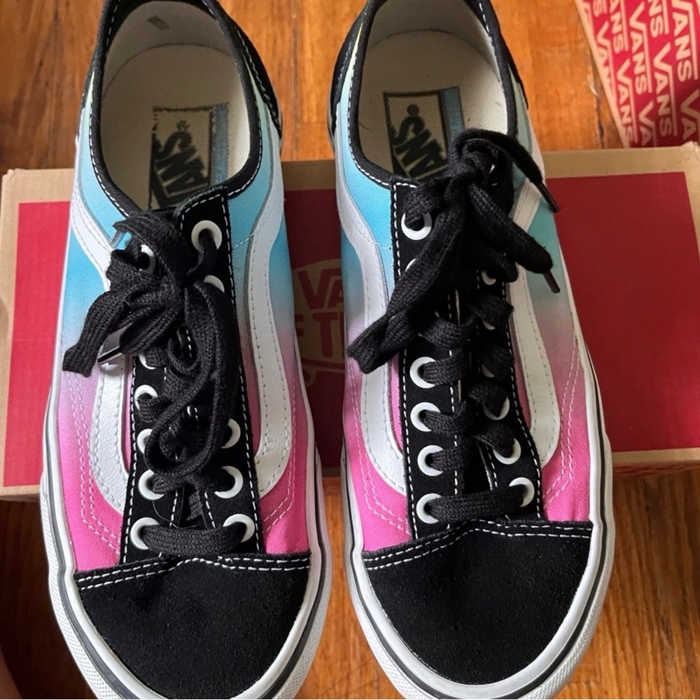 Vans Black and Multicolor Gradient Sneakers Deacon SF Womens 8.5